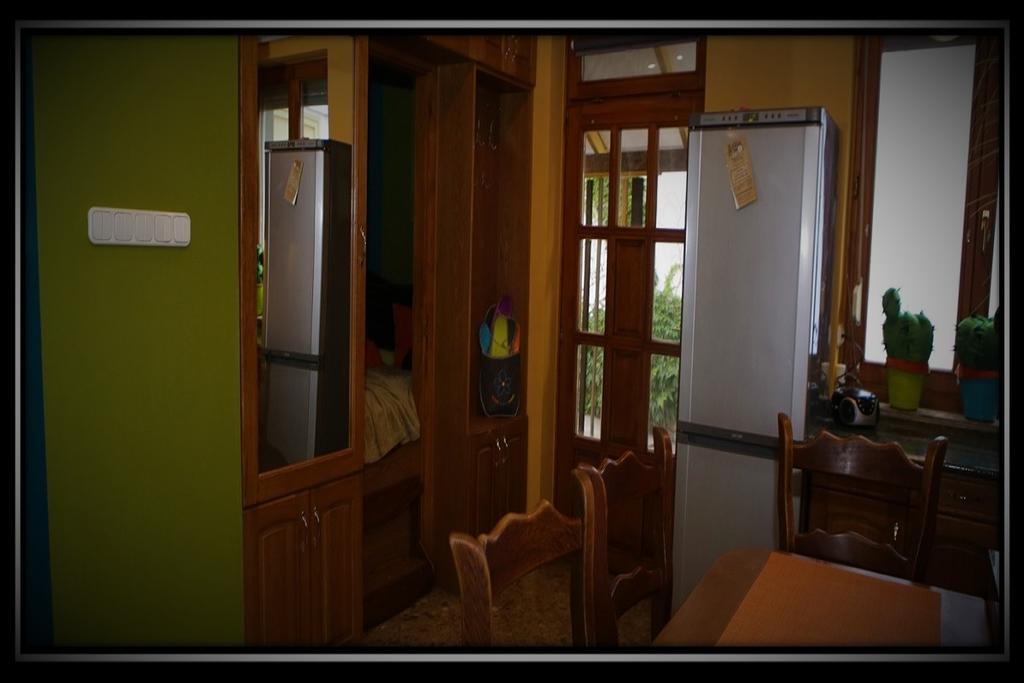 Happy Colours In Old Town Apartment Kecskemét Exterior photo